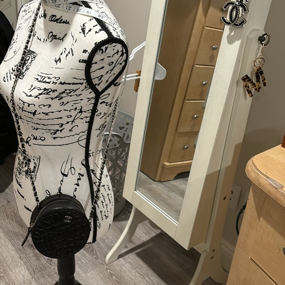 Authentic Chanel crossbody - Picture 10 of 10